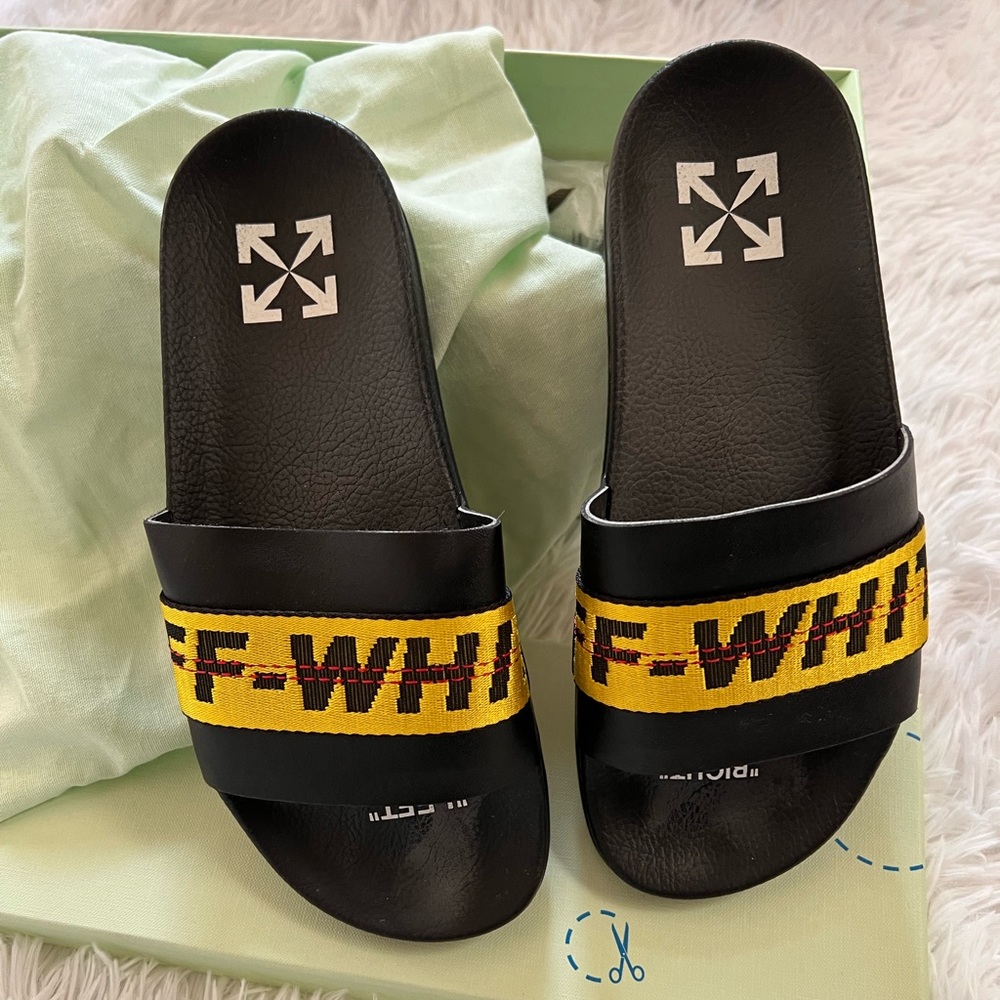 Off White Pool Slides